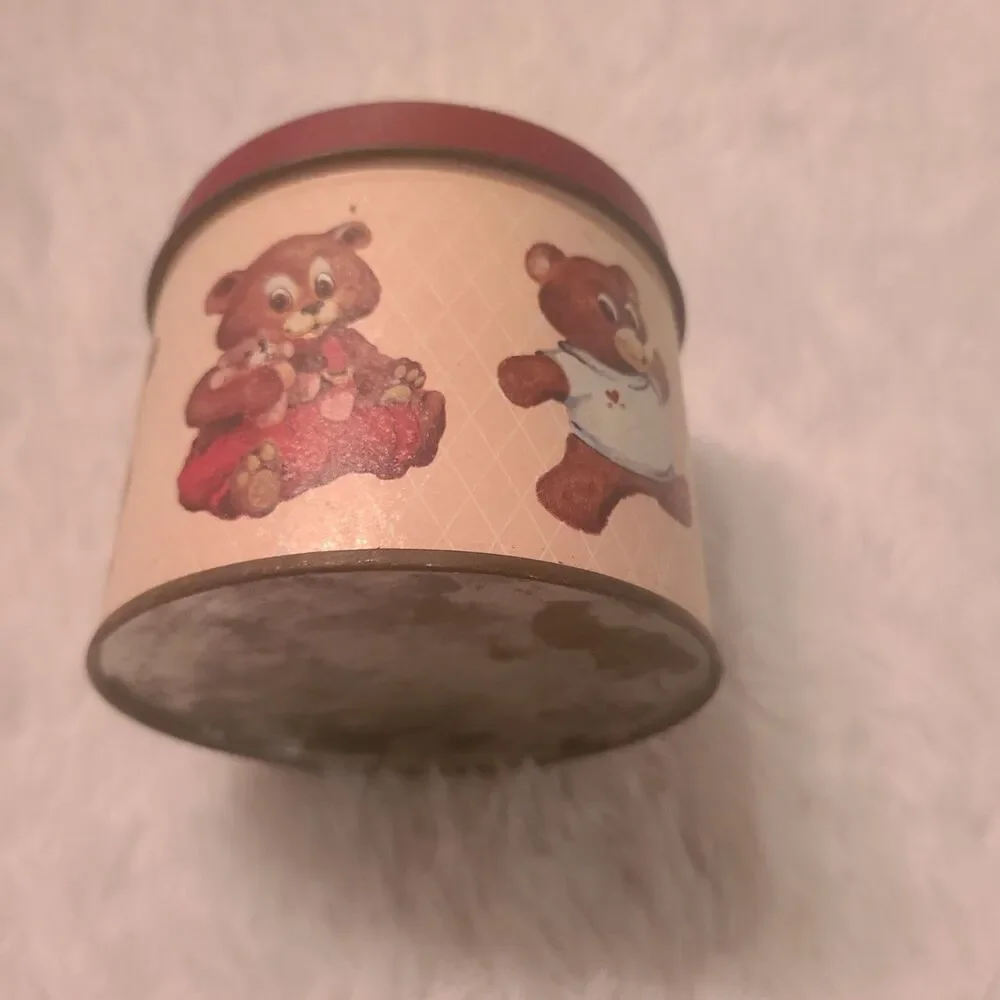 Vintage Teddy Bear Tin Vtg Pink And Red Baby Mama Heart
